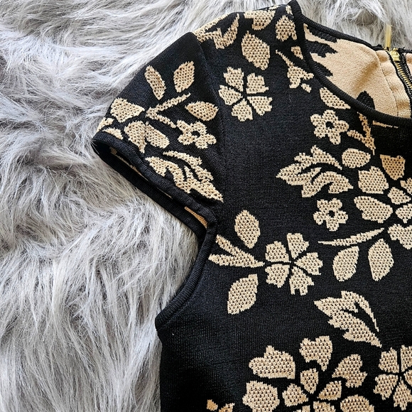 I.N.C Floral Print Short Sleeve Knit Crochet Blouse - Picture 5 of 7